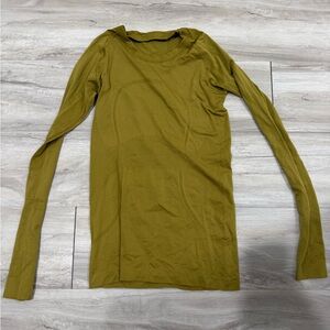 LULULEMON olive green longsleeve top
